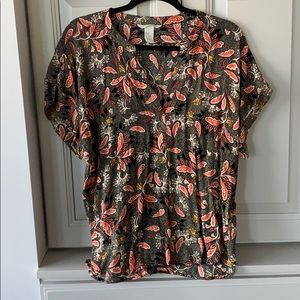 🍁 H&M Fall Paisley V-Neck Top Size 10